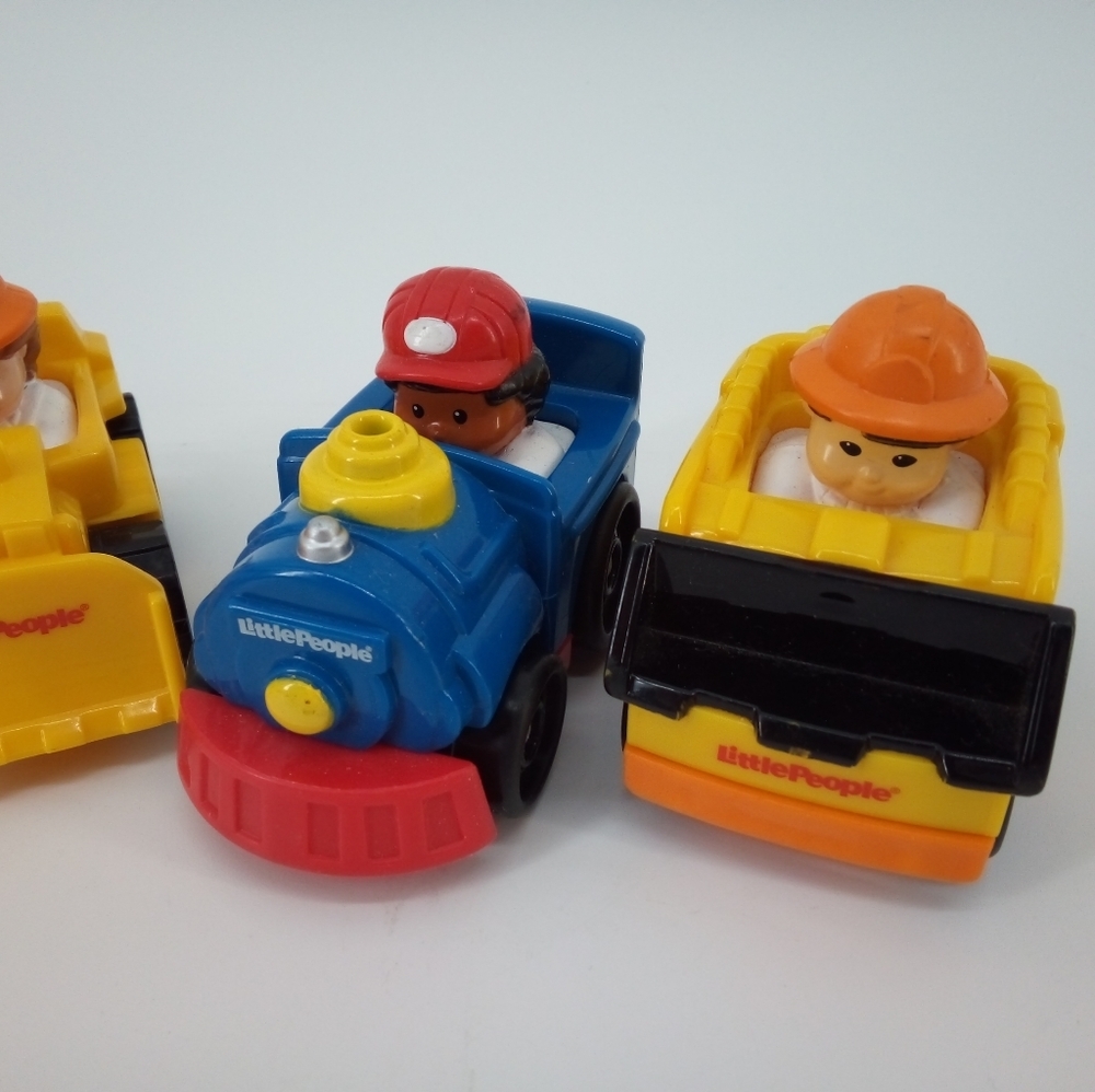 Fisher-Price Little People Mattel 2009 Car Construction Train Conductor 4 Piece - Picture 4 of 7